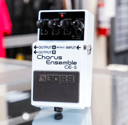BOSS - CE-5 - Stereo Chorus